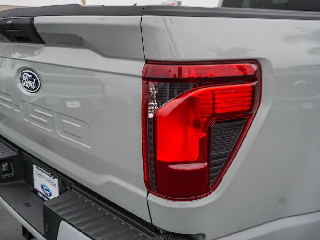 New 2026 Avalanche Ford STX image 7