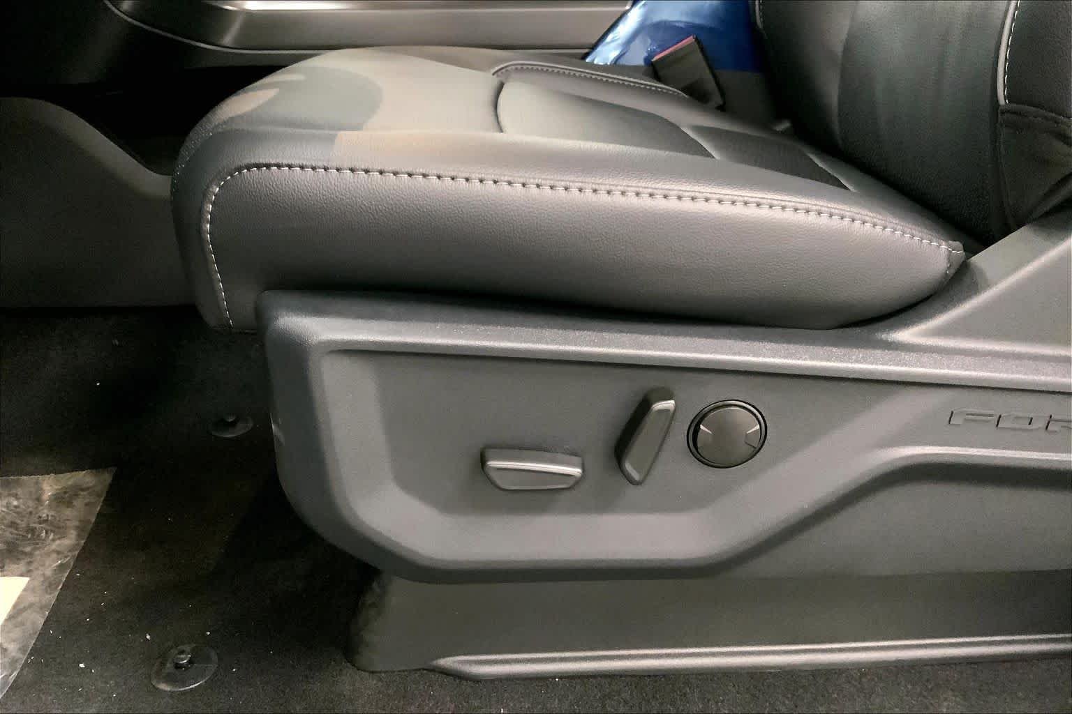 New 2026 Avalanche Ford Lariat® image 18