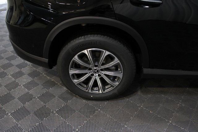 New 2026 Black Mercedes-Benz GLC 300 image 45