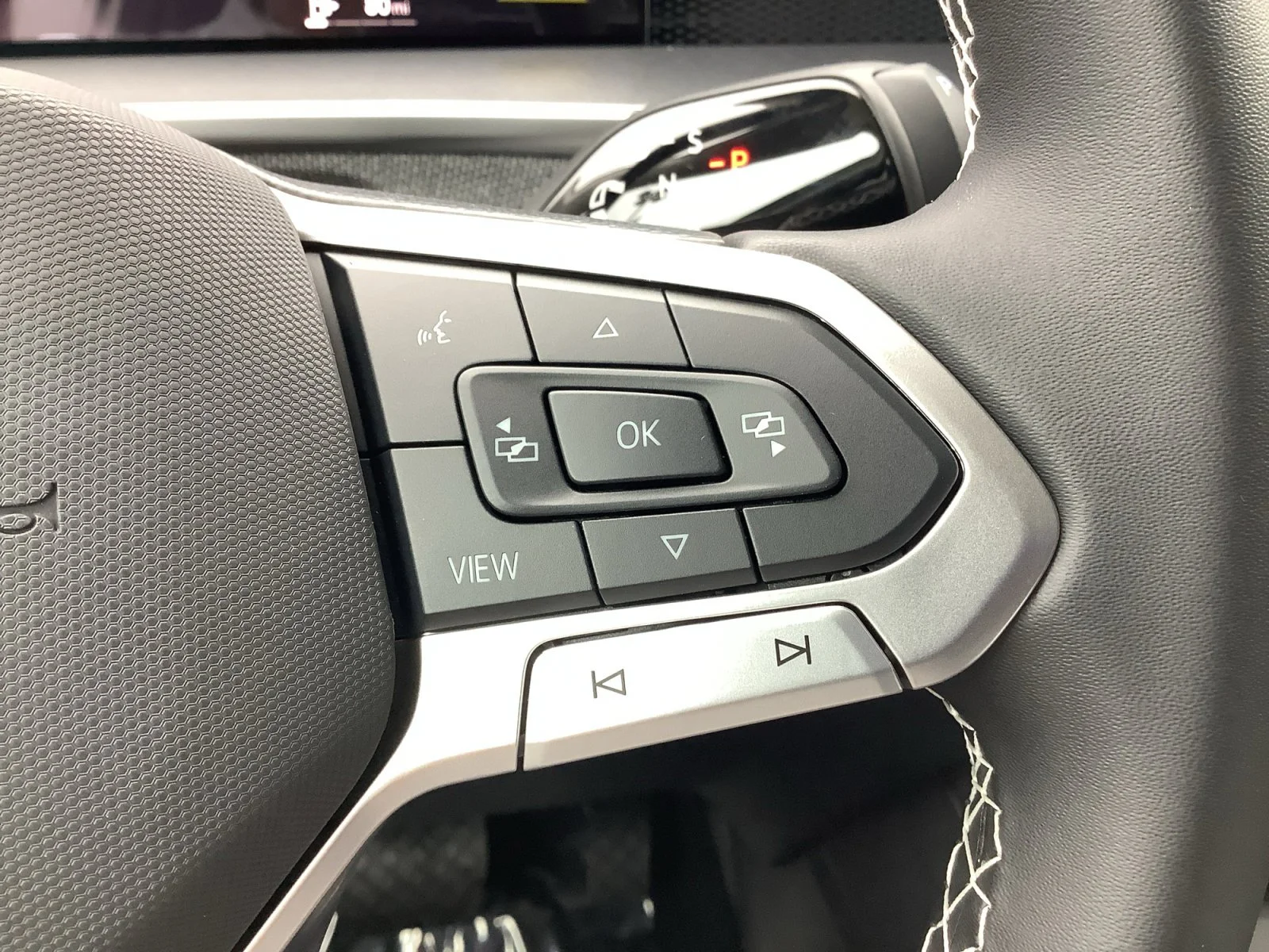 New 2026 Pure White Volkswagen S image 25