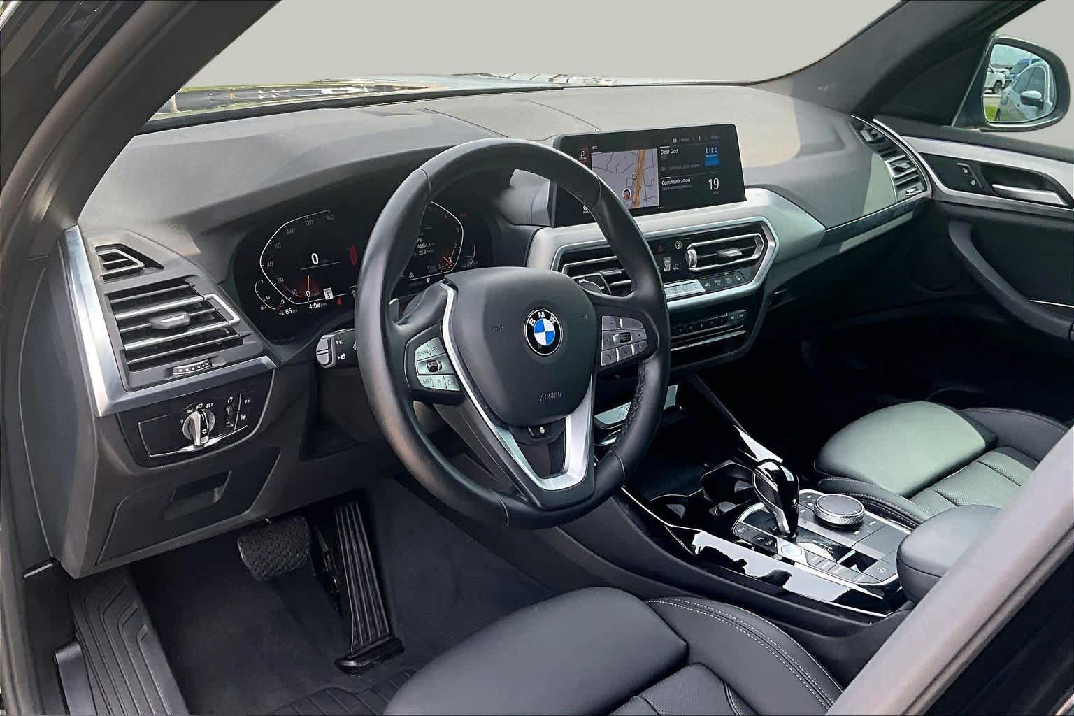 Used 2024 Jet Black BMW sDrive30i image 17