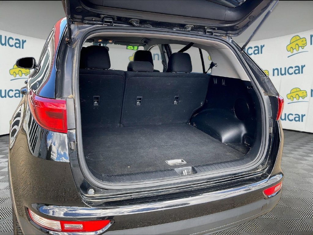 Used 2018 Black Cherry Kia LX image 34