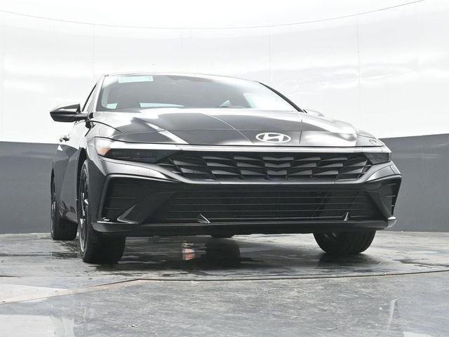 New 2026 Black Hyundai SEL Sport image 22