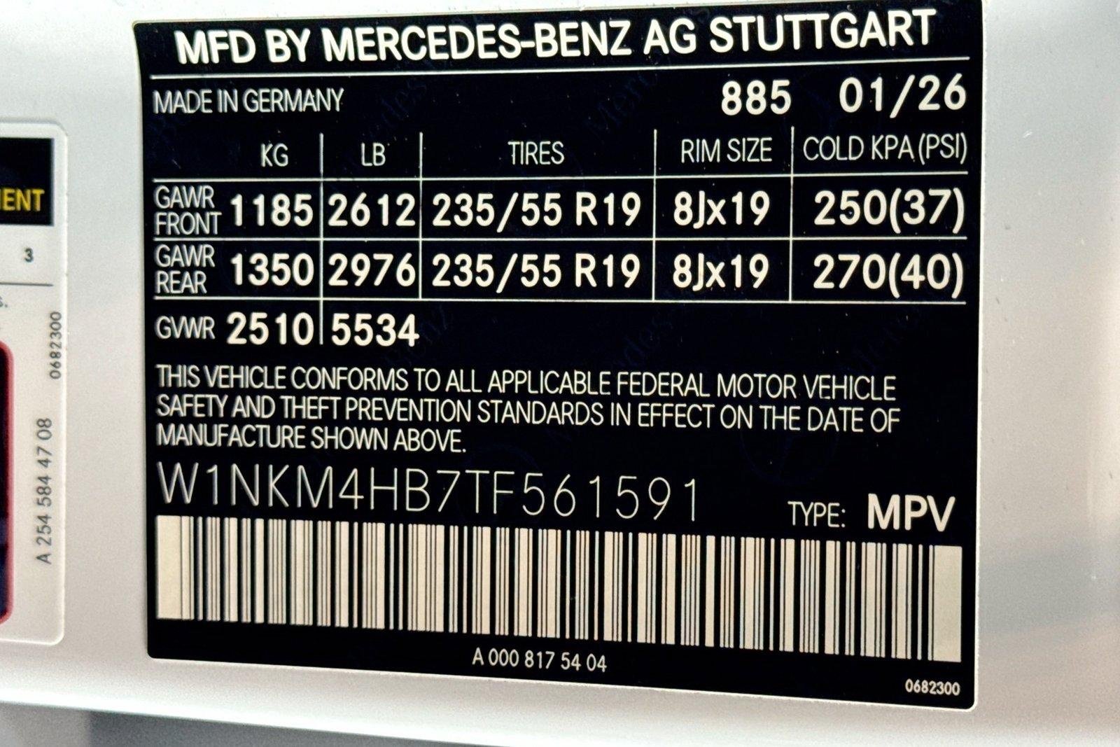 New 2026 Manufaktur Moonlight White Metallic Mercedes-Benz GLC 300 image 30