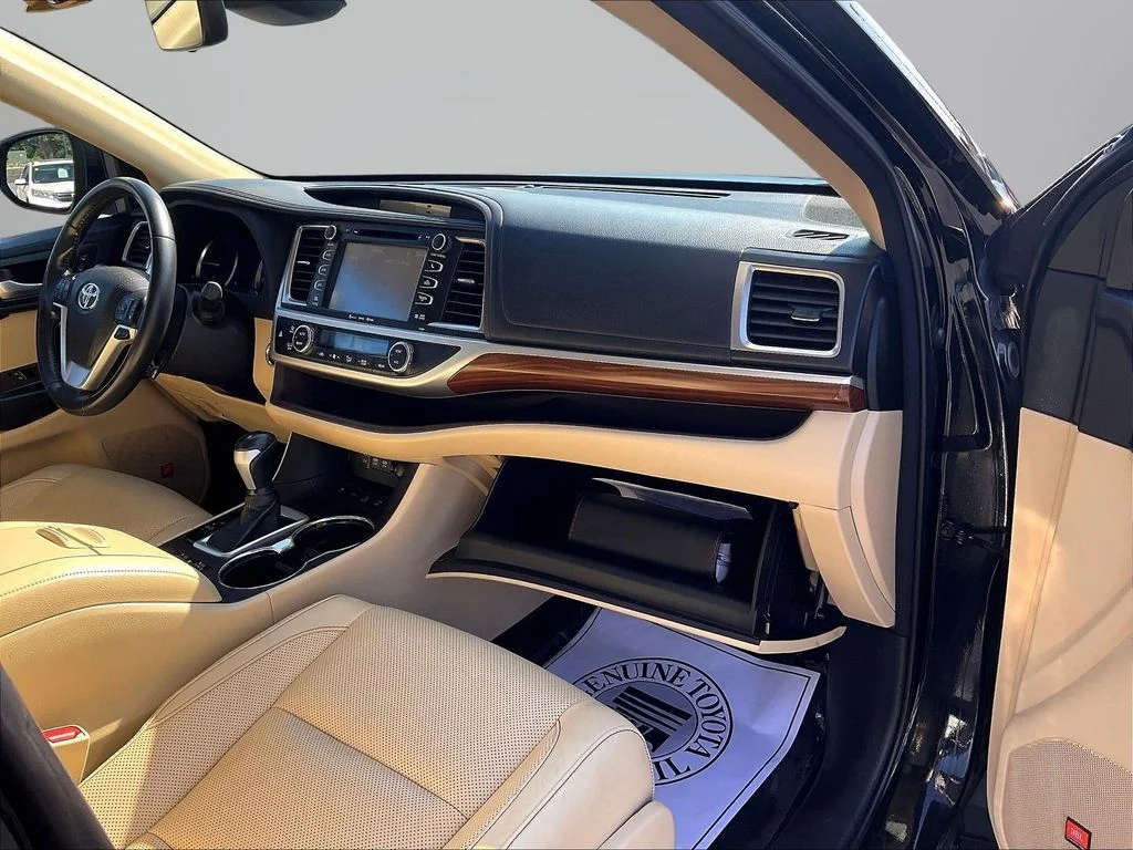 Used 2018 Black Toyota Limited image 27