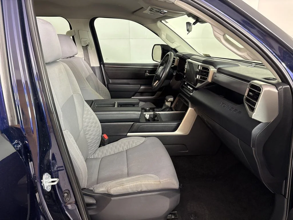 Used 2022 Blue Toyota SR5 image 16