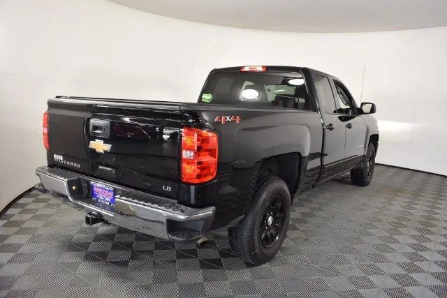Used 2019 Black Chevrolet LT image 8