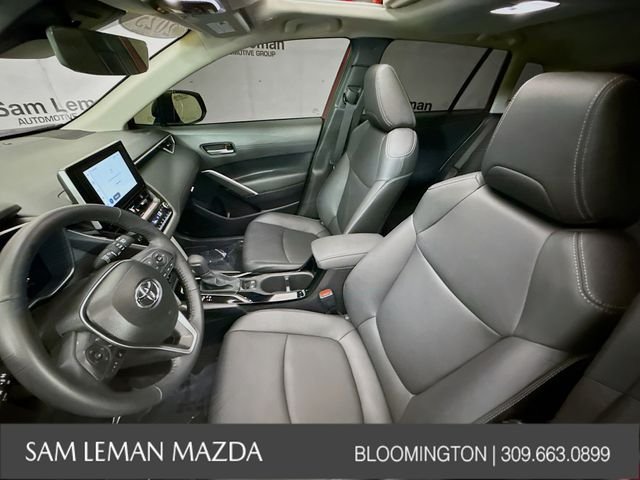 Used 2025 Red Toyota XLE image 3