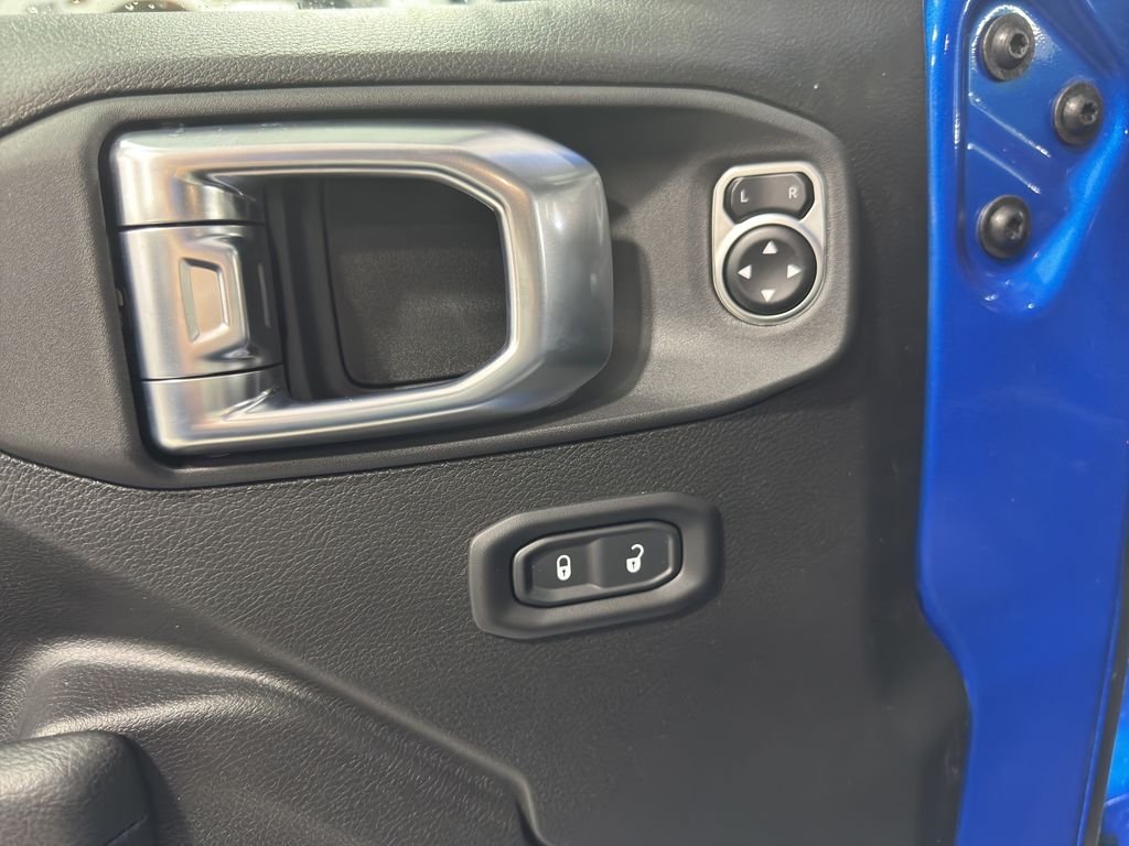 New 2026 Hydro Blue Pearl-Coat Exterior Paint Jeep Willys image 21