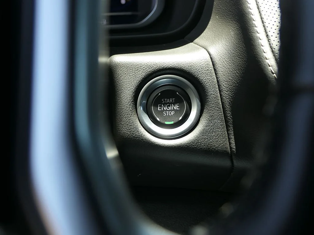 Used 2024 Sterling Gray Metallic Chevrolet Premier image 16