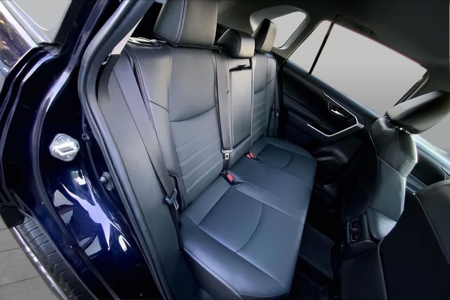 Used 2022 Blueprint Toyota XLE Premium image 16