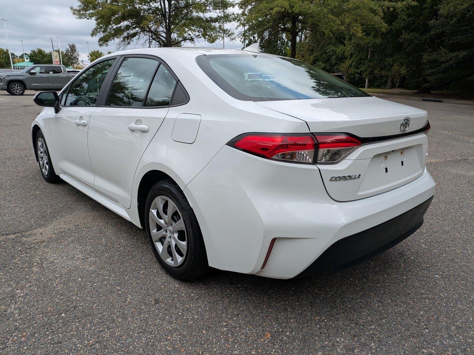 Used 2024  Toyota LE image 6