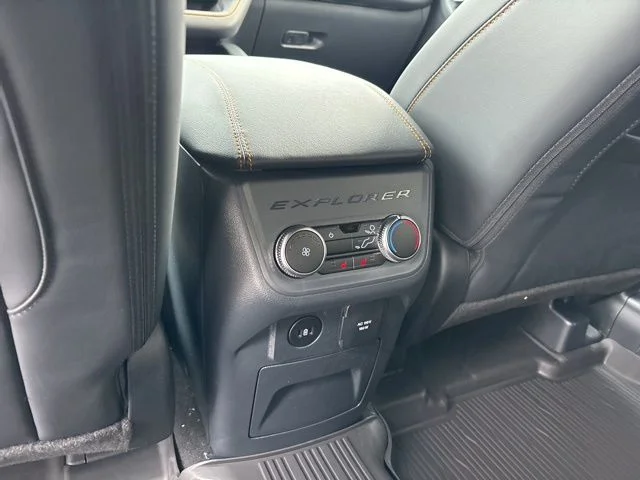 New 2026 Space White Metallic Ford Tremor® image 31