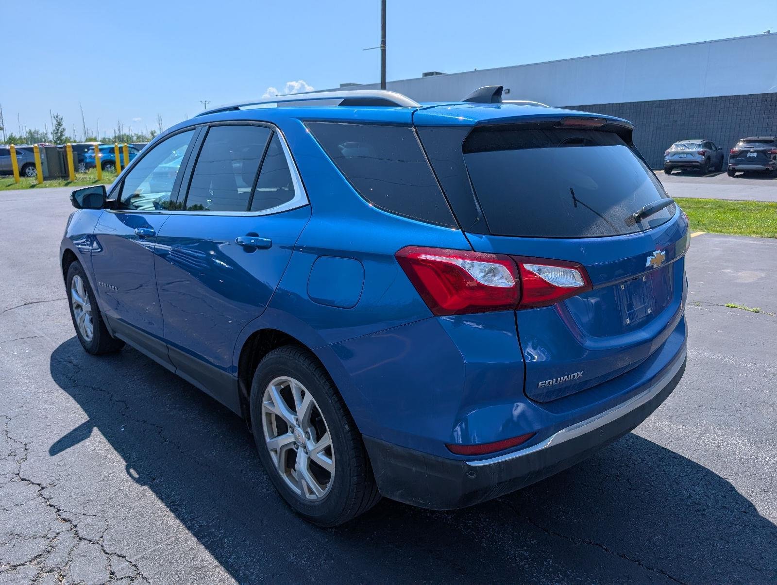 Used 2019 Kinetic Blue Metallic Chevrolet LT image 6