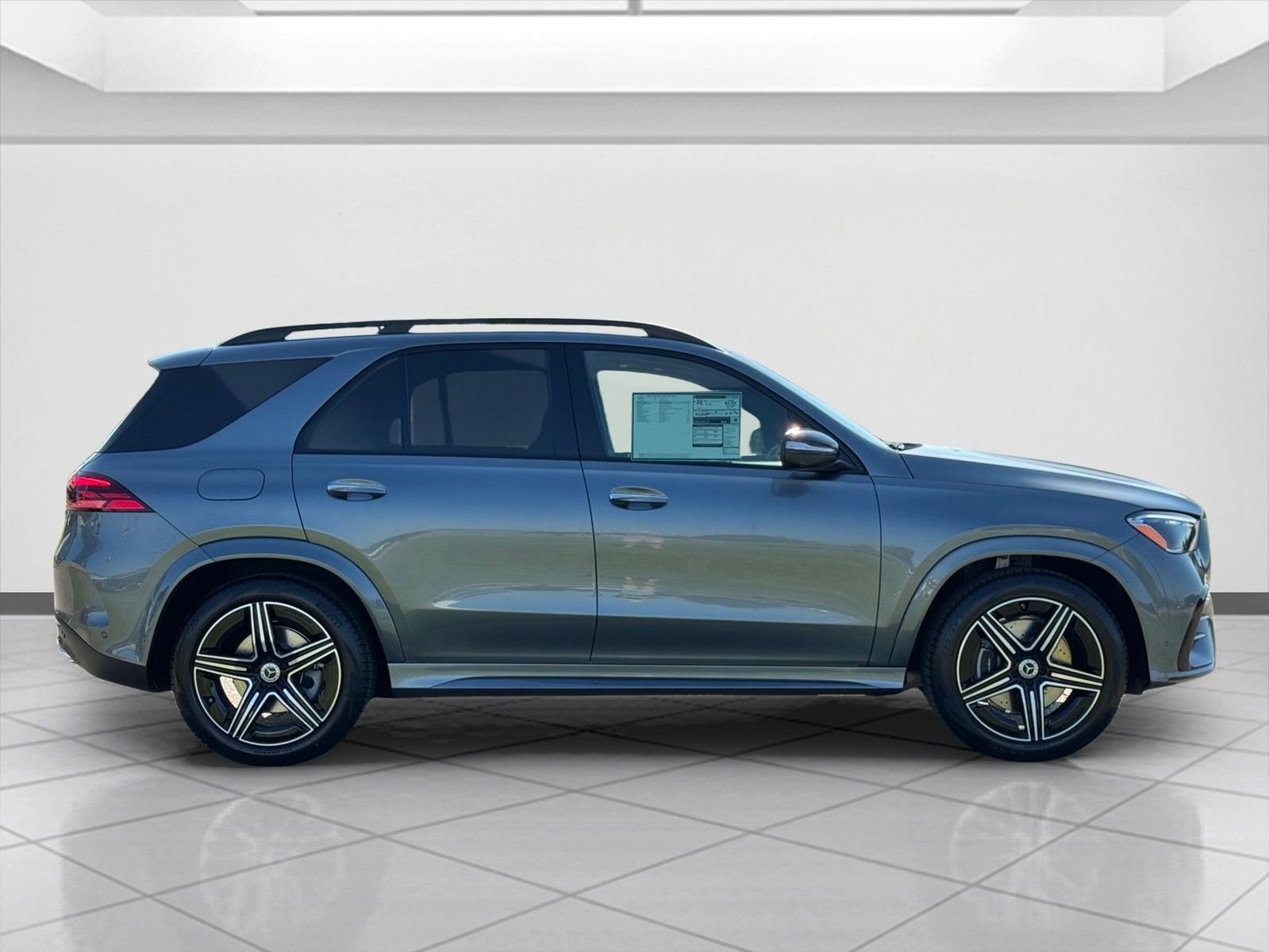 New 2026 Selenite Grey Metallic Mercedes-Benz GLE 450 image 2
