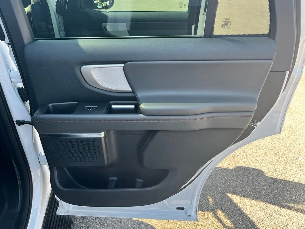 Used 2025 White Ford Active image 12