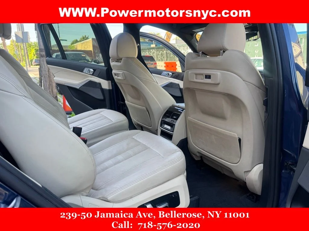Used 2021 Blue BMW xDrive40i image 27