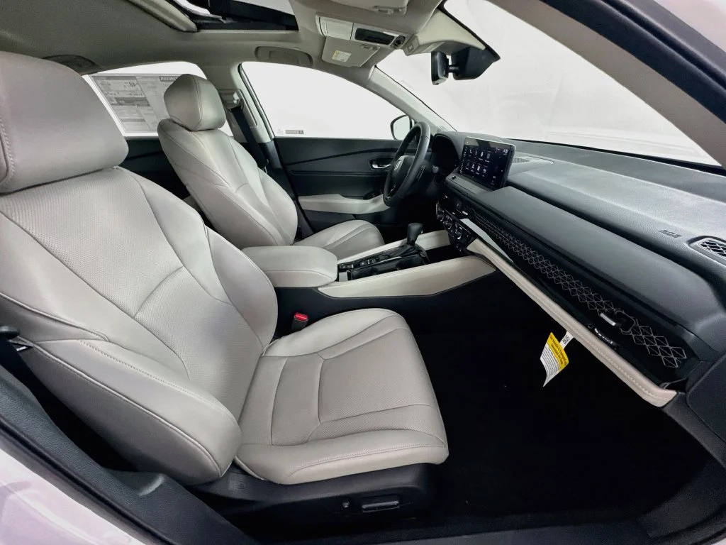 New 2026 Platinum White Pearl Honda EX-L image 34