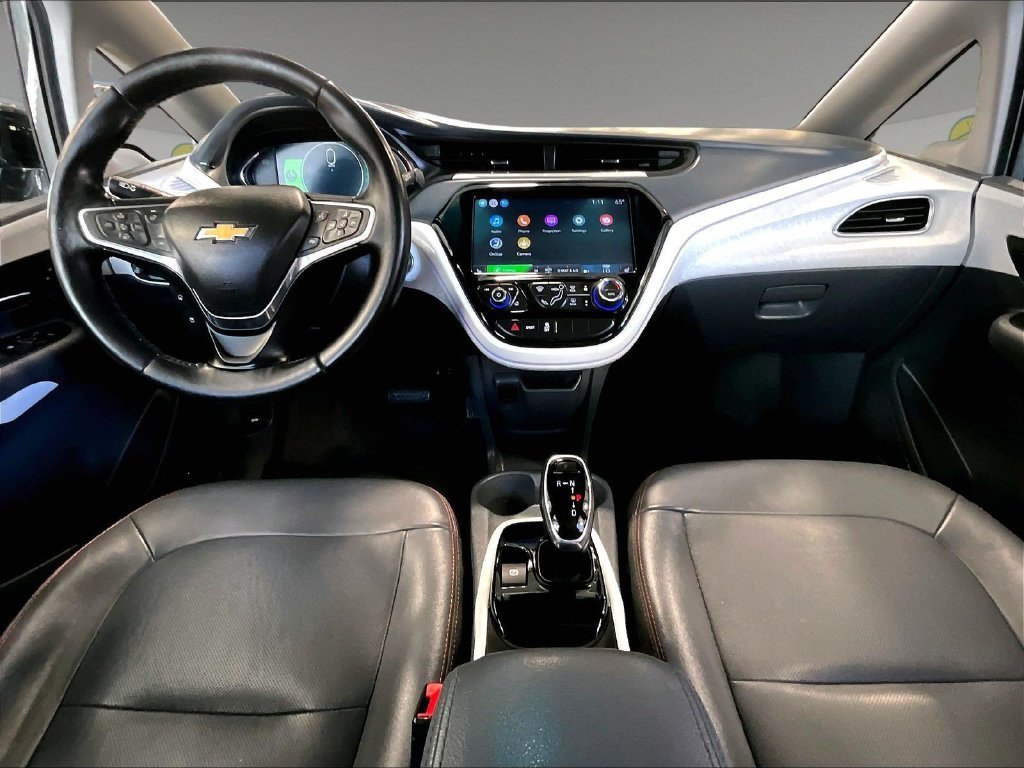 Used 2018 Gray Chevrolet Premier image 21