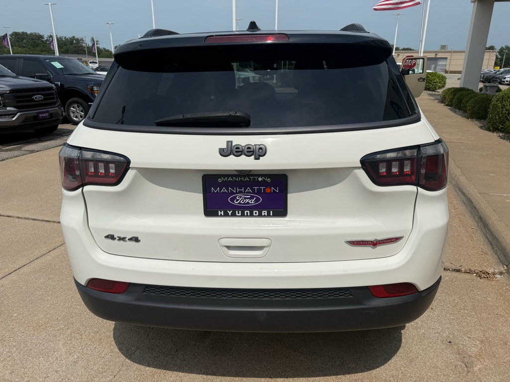 Used 2020 White Clearcoat Jeep Trailhawk image 7