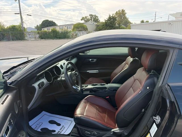 Used 2017 Black Ford GT Premium image 10