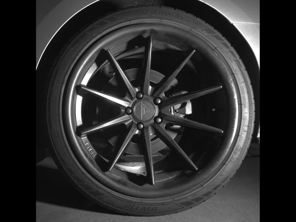 Used 2018 Silver Ford GT image 12