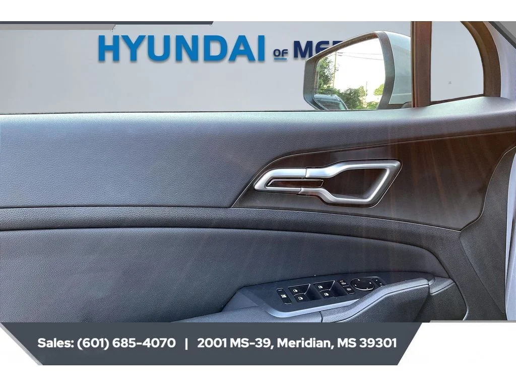 Used 2026 Wolf Gray Kia EX image 17