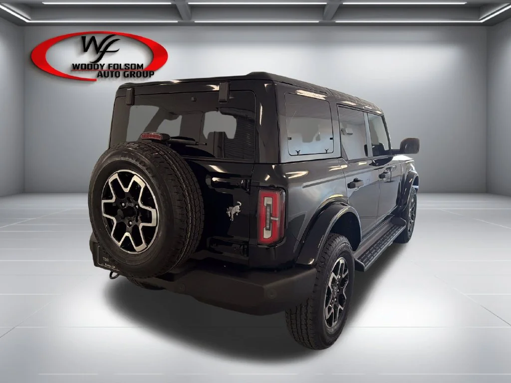 New 2026 Shadow Black Ford Outer Banks® image 6