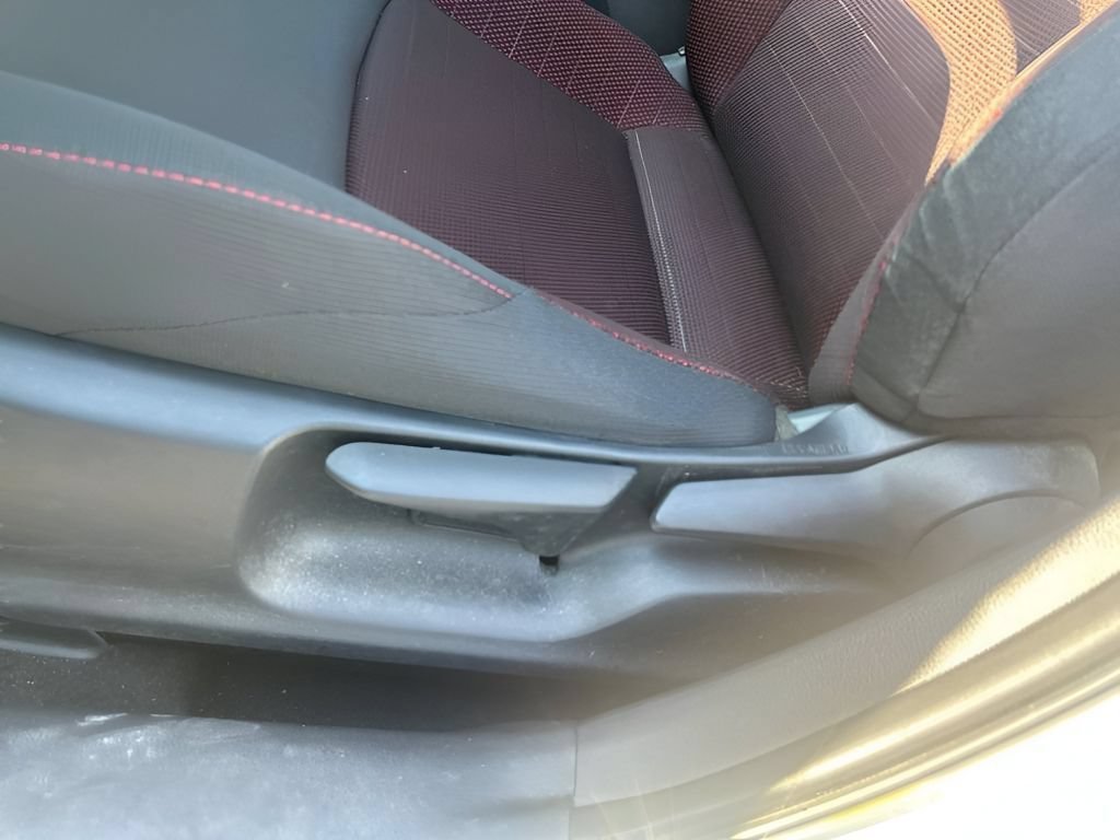 Used 2025 Ice Cap Toyota SE image 18