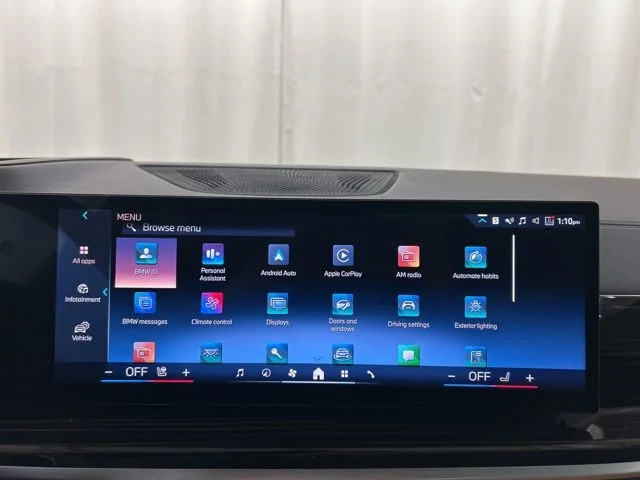 Used 2025 Black BMW xDrive40i image 13