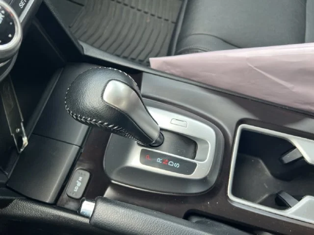 Used 2013  Honda EX-L image 19