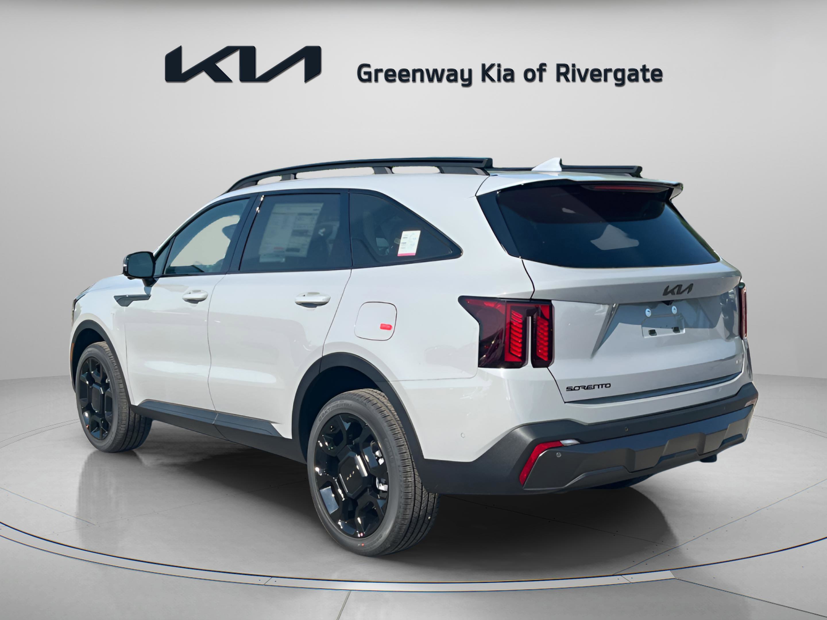 New 2025 Wolf Gray Kia X-Line SX AWD image 5