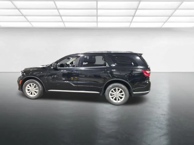 Used 2022 Black Dodge SXT image 7