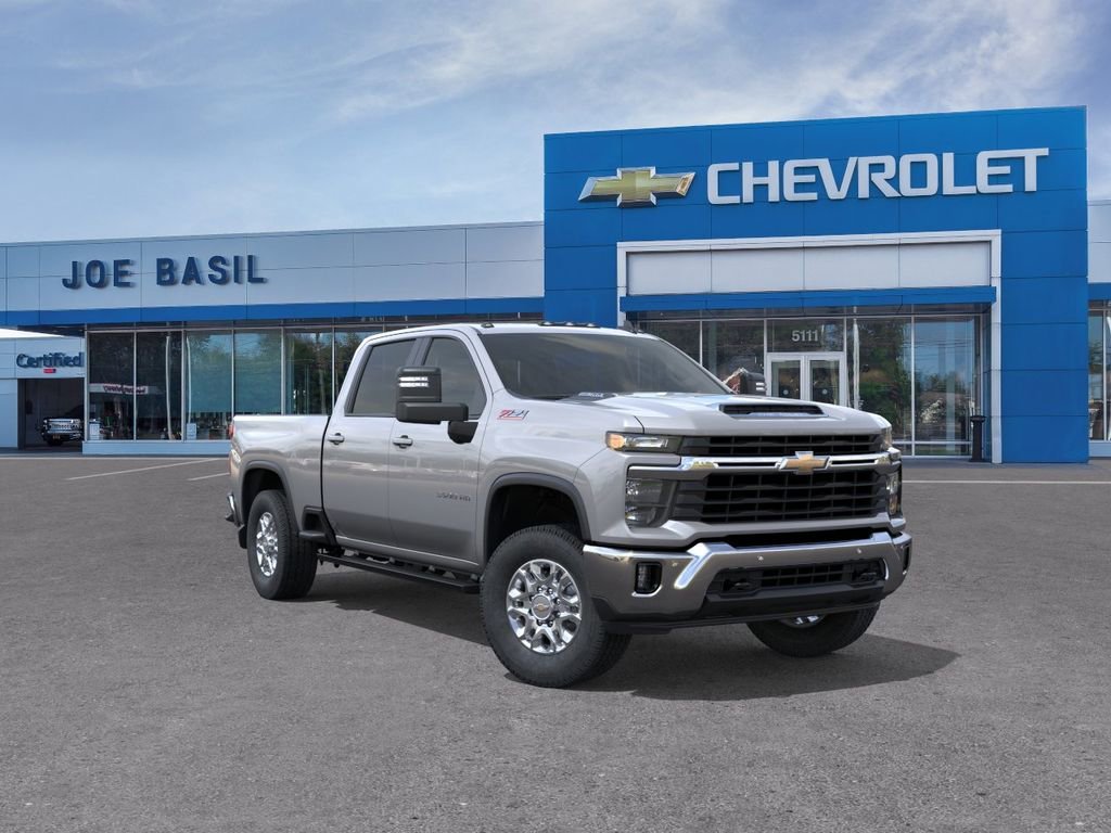 2026 Chevrolet Silverado HD LT 4WD Crew Cab Standard Box SRW's photo