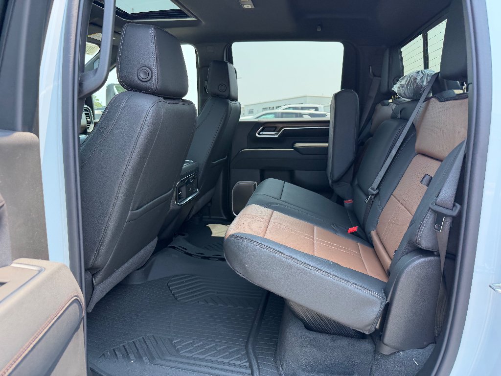 2026 Chevrolet Silverado 2500 HD High Country - Photo 16