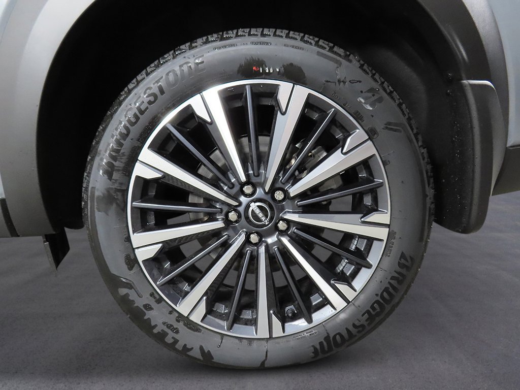 New 2026 Boulder Gray Pearl Nissan Platinum image 9
