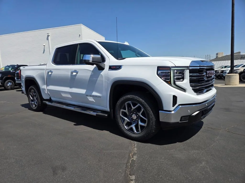 2026 GMC Sierra 4WD Crew Cab Short Box SLT's photo