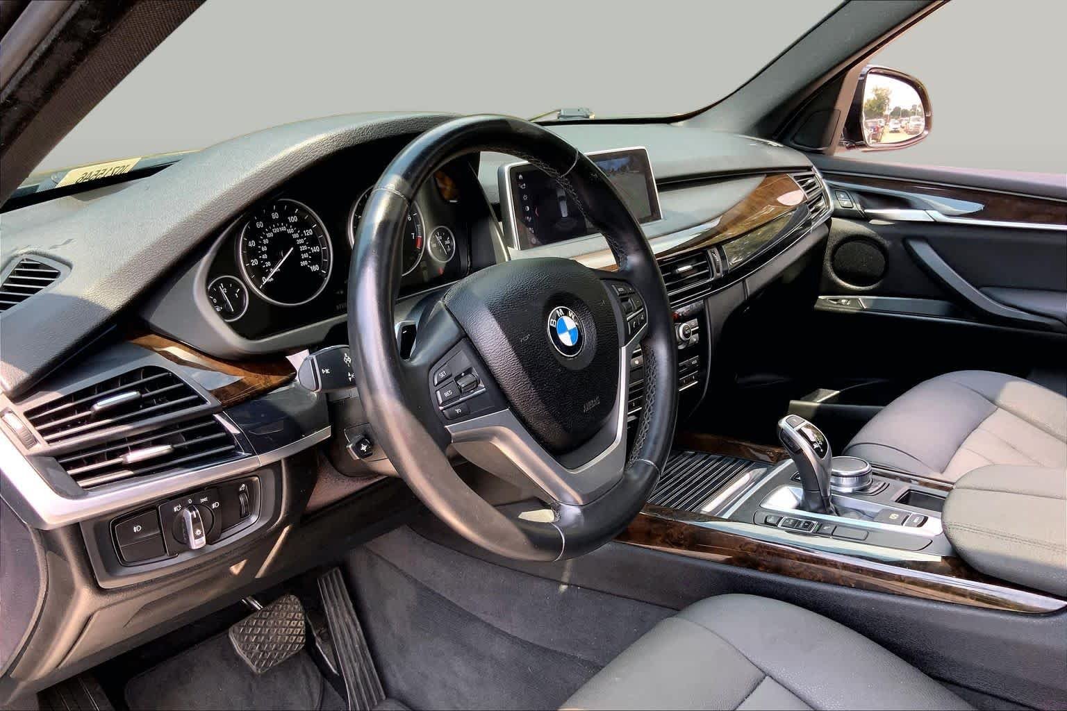 Used 2018 Dark Graphite Metallic BMW sDrive35i image 18