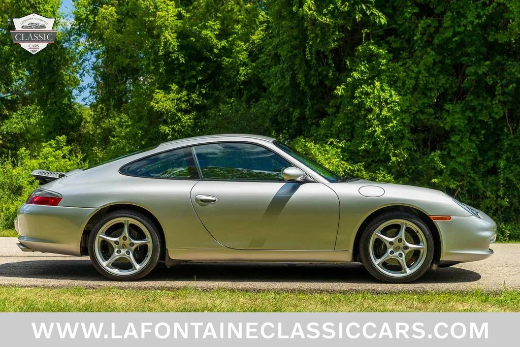 Used 2002 Silver Porsche Carrera image 110