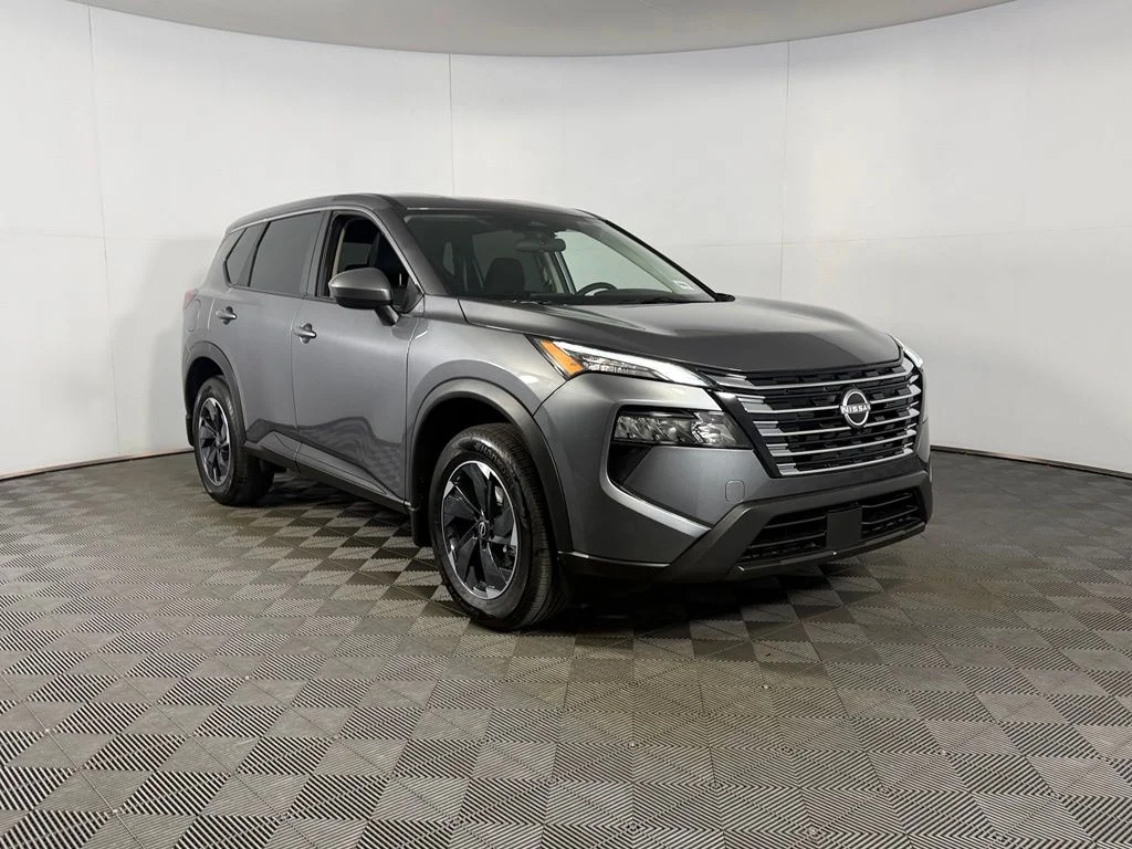 Used 2026 Gray Nissan SV image 3