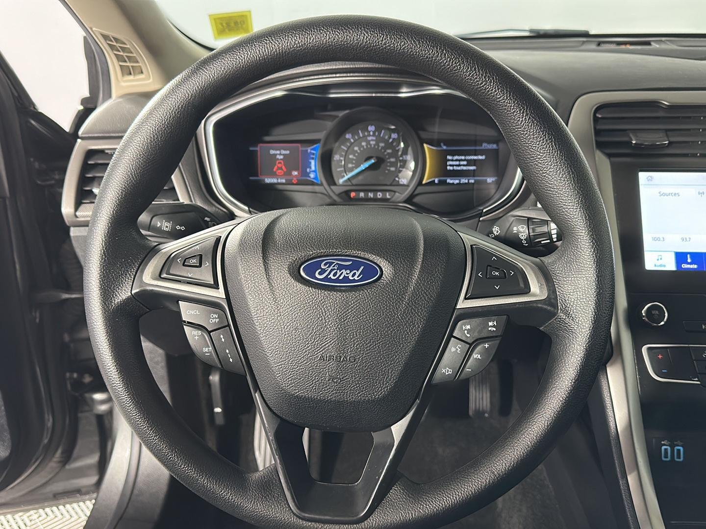 Used 2020 Magnetic Ford SE image 9