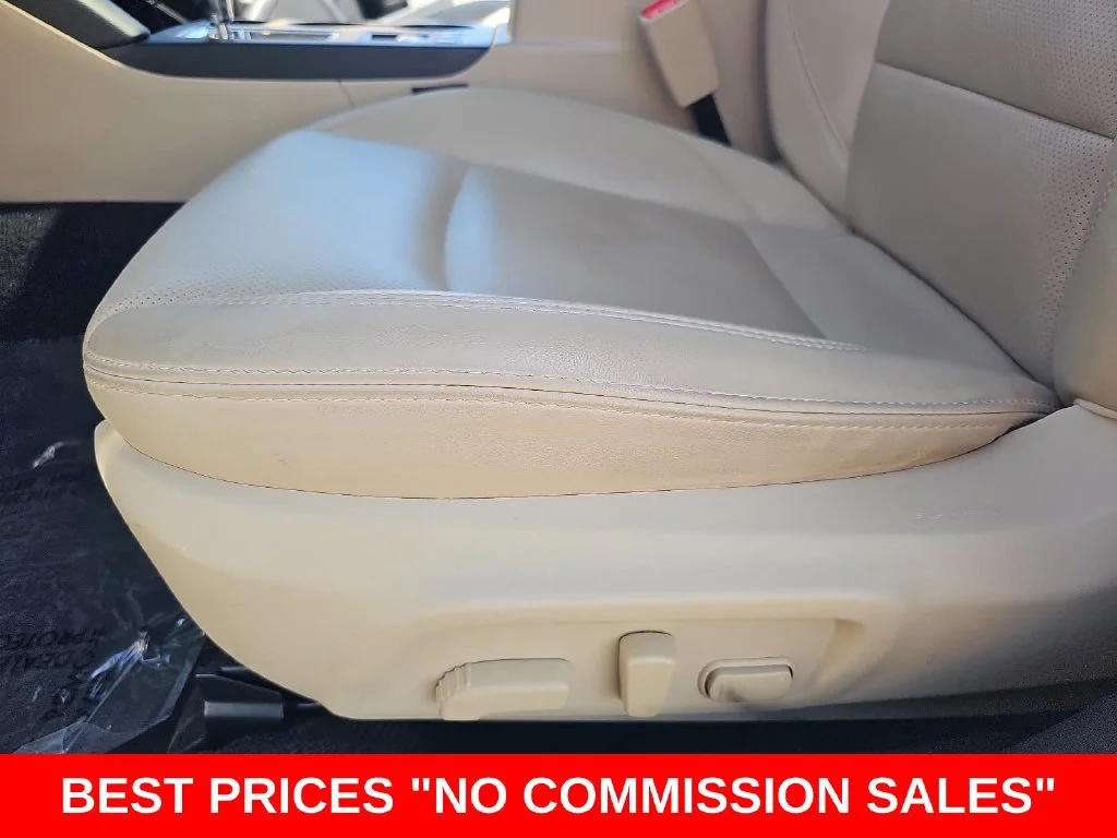 Used 2019 White Subaru 3.6R image 29