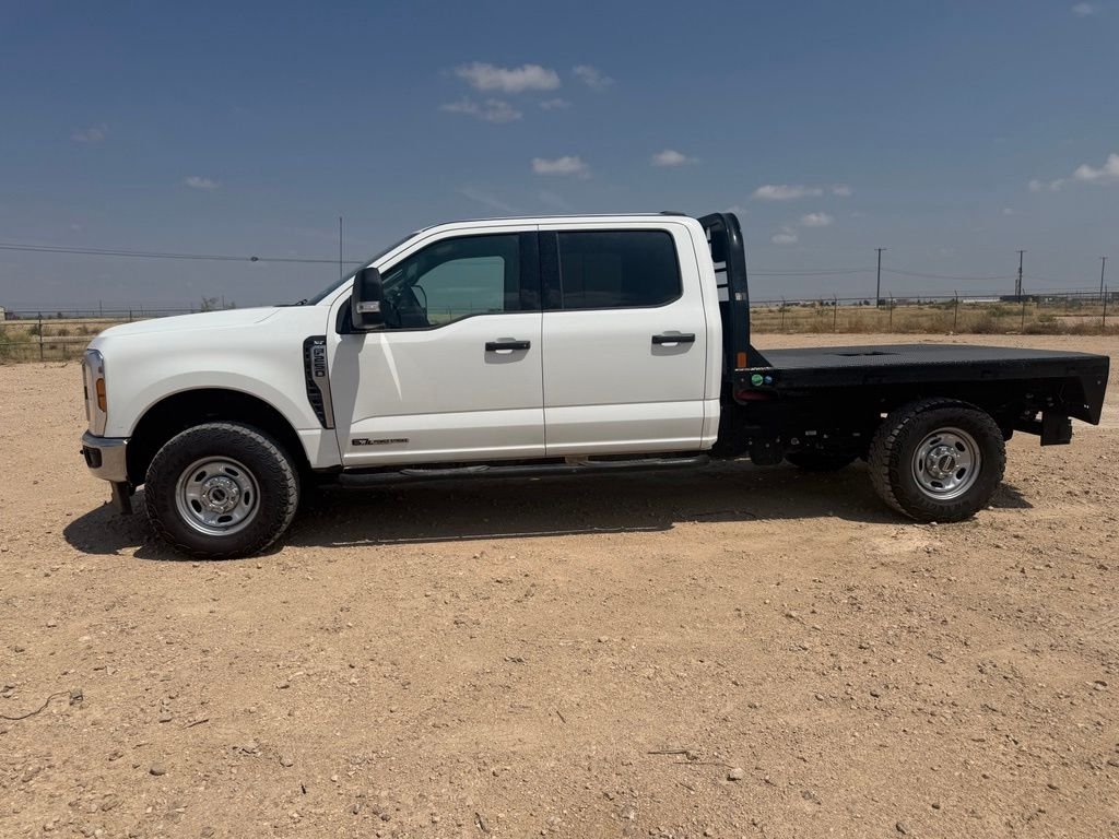 Used 2025 Oxford White Ford XLT image 5
