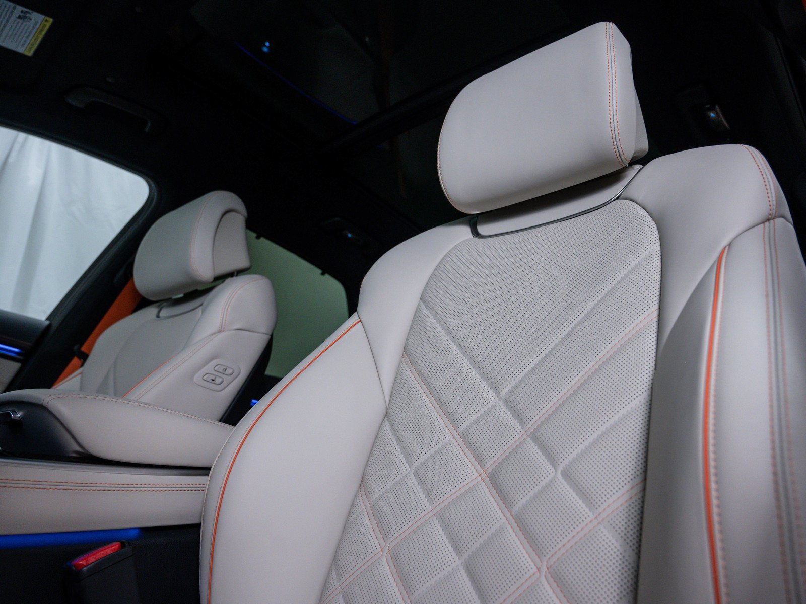 2026 GENESIS GV70 Sport Prestige - Photo 19