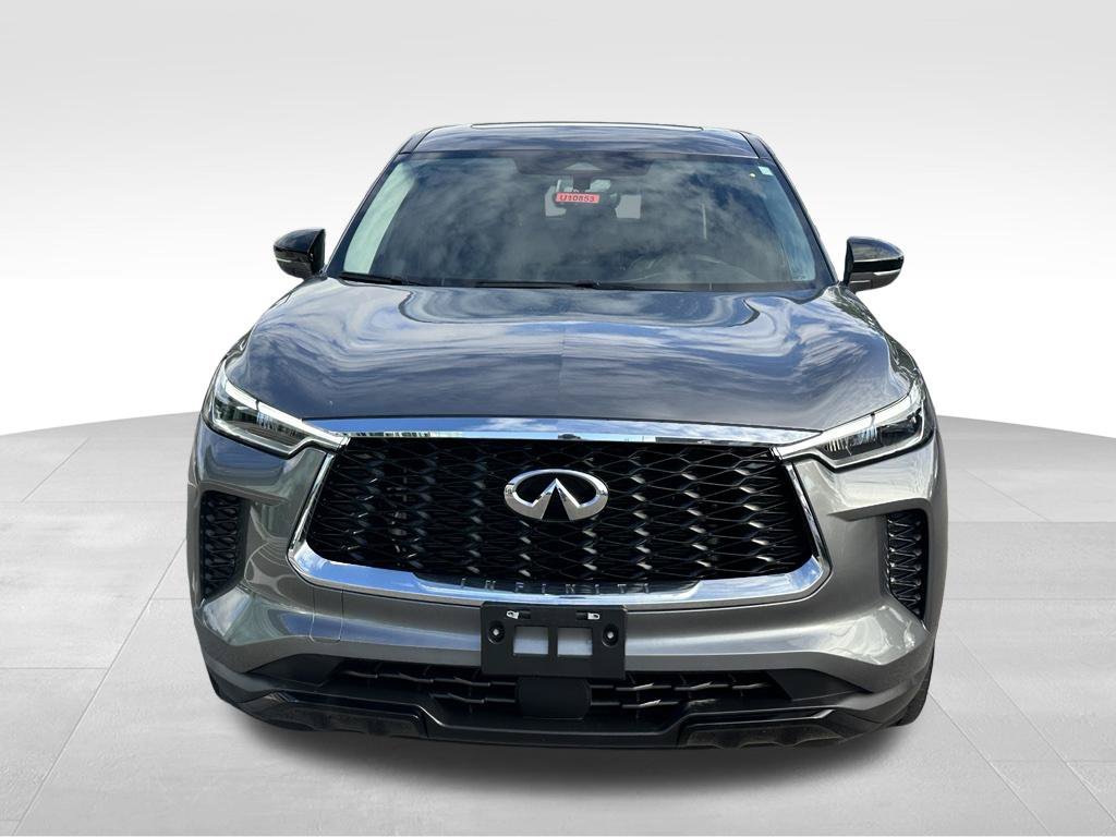Used 2023 Gray INFINITI PURE image 3