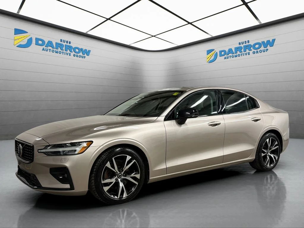 2023 Volvo S60 B5 Core Dark Theme AWD's photo