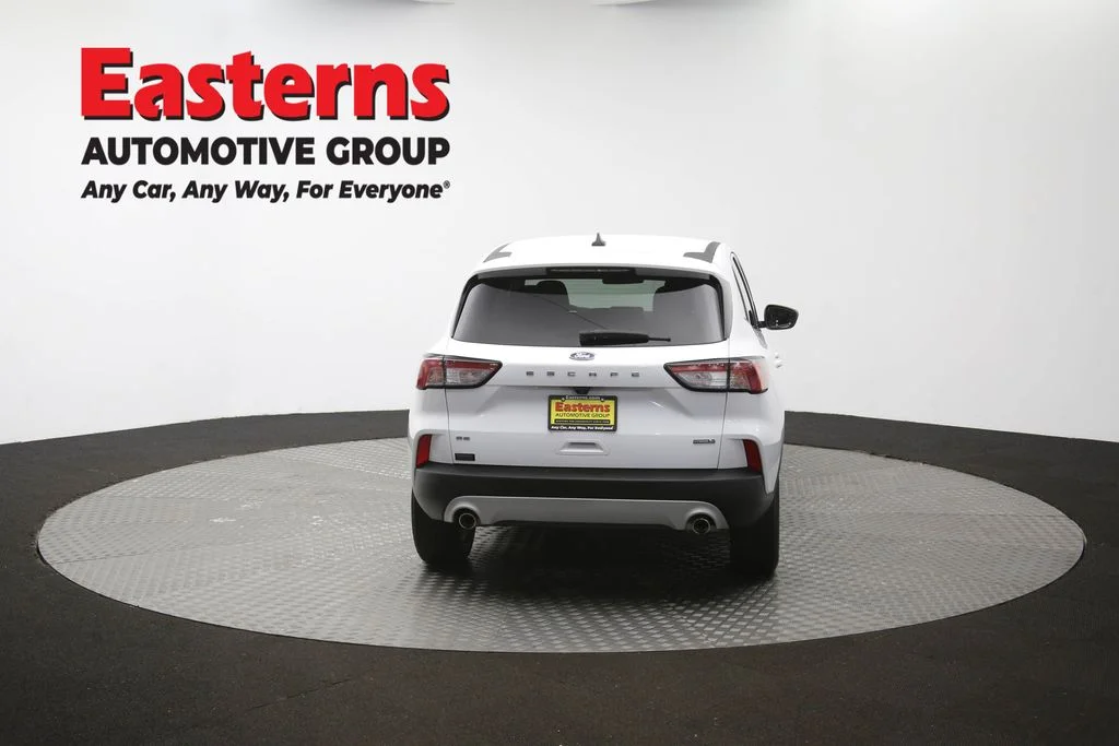 Used 2022 White Ford SE image 38