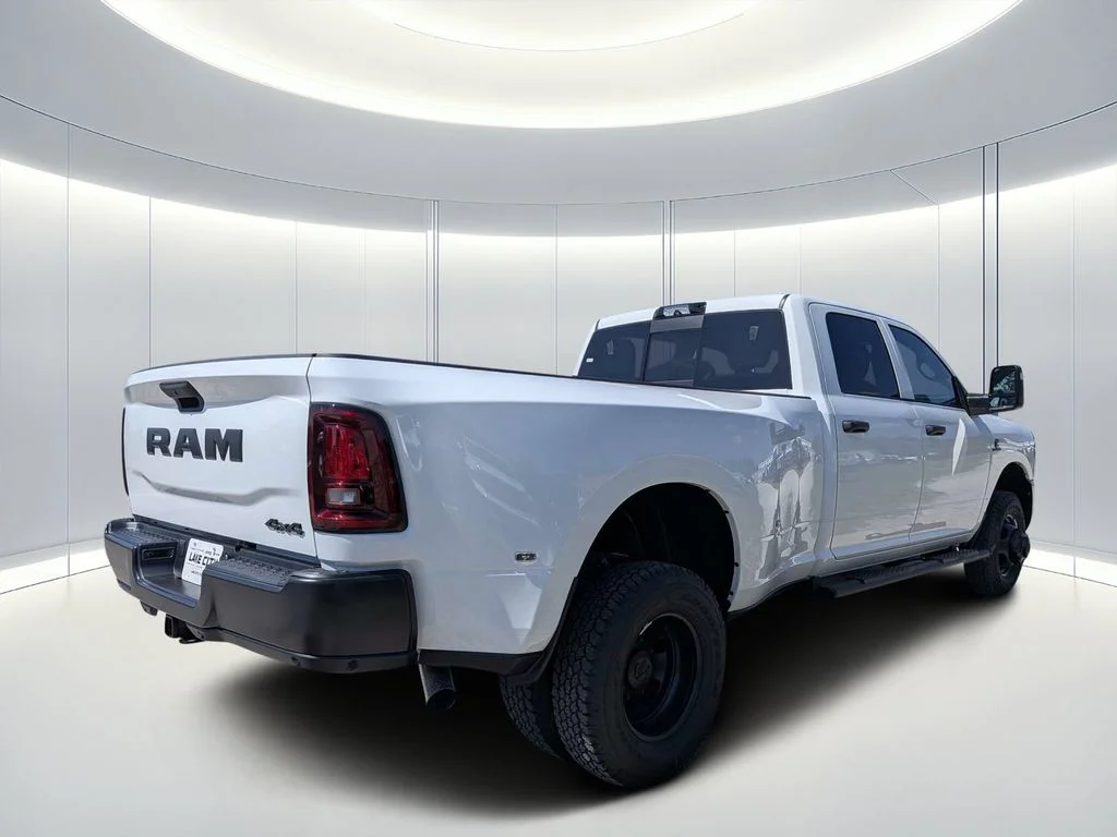 New 2026 Bright White Clear-Coat Exterior Paint RAM Tradesman image 4