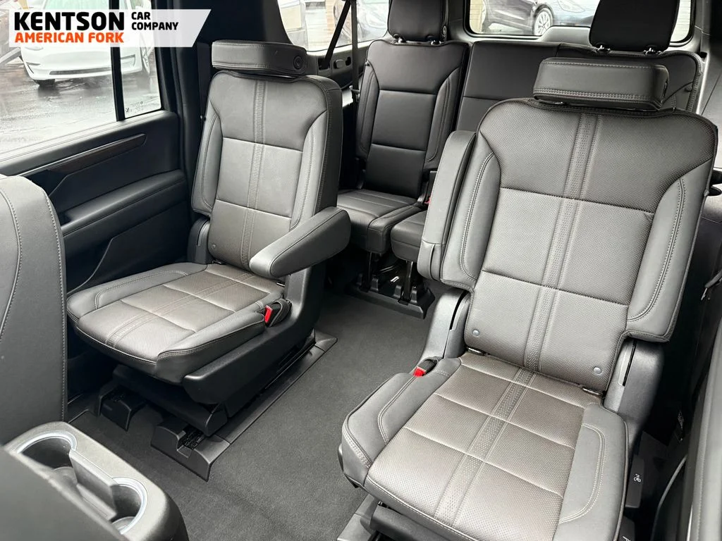 2025 Chevrolet Suburban High Country - Photo 36