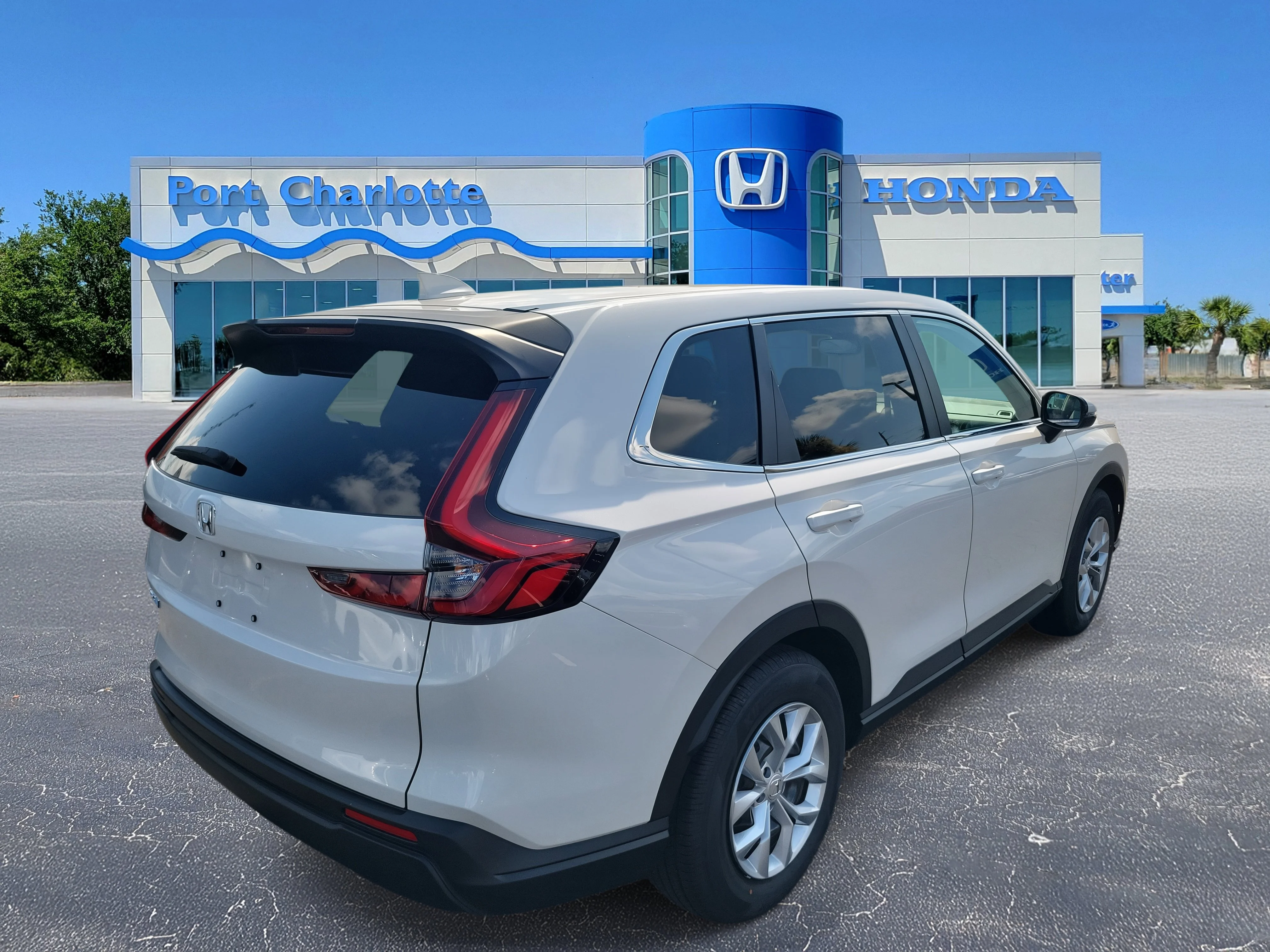 New 2026 Platinum White Pearl Honda LX image 6